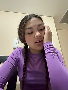 Camilla Miller01 online show from March 28, 10:33 pm