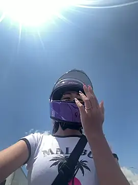 Camilla Miller01 online show from March 13, 6:13 pm