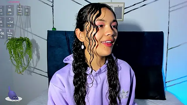 Camilla Miller01 online show from November 28, 1:11 pm