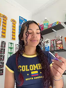 Camilla Miller01 online show from June 11, 7:33 pm
