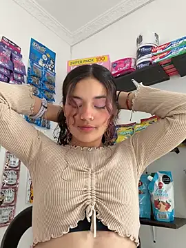 Camilla Miller01 online show from April 8, 7:37 pm