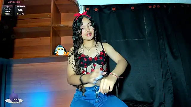 Camilla Miller01 online show from December 2, 9:05 pm