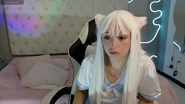 Snapshot of Megan__cole1 chatting on September 24, 4:08 am Megan cole1 online show from September 24, 4:08 am