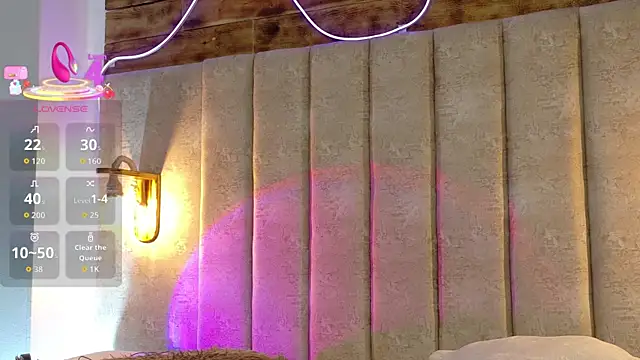 Snapshot of Megan__cole1 chatting on September 12, 4:34 am Megan cole1 online show from September 12, 4:34 am