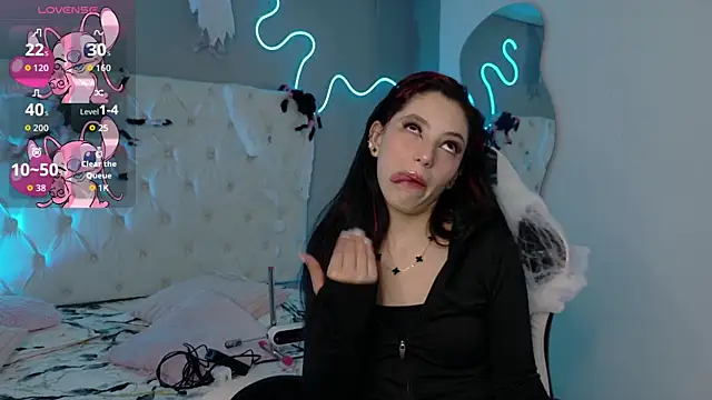 Snapshot of Megan__cole1 chatting on October 29, 4:33 am Megan cole1 online show from October 29, 4:33 am