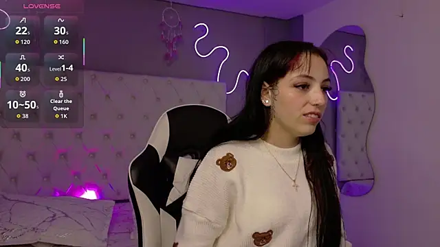 Snapshot of Megan__cole1 chatting on December 5, 3:49 am Megan cole1 online show from December 5, 3:49 am