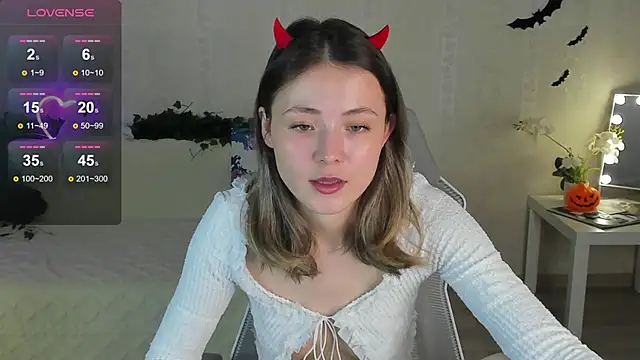 Snapshot of ArleneThomas chatting on October 22, 12:59 pm ArleneThomas online show from October 22, 12:59 pm