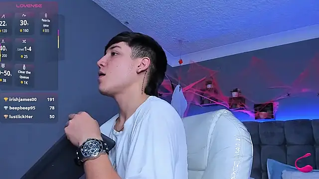 Snapshot of Ares_di_martin chatting on October 22, 3:39 am Ares di martin online show from October 22, 3:39 am