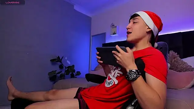 Snapshot of Ares_di_martin chatting on December 3, 2:16 pm Ares di martin online show from December 3, 2:16 pm