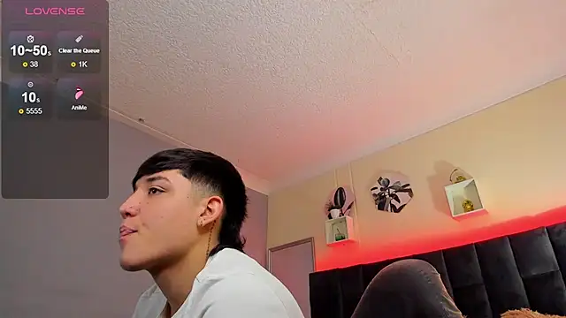 Snapshot of Ares_di_martin chatting on September 10, 2:16 pm Ares di martin online show from September 10, 2:16 pm