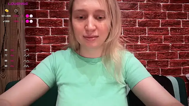 CitrusBlissss online show from December 5, 4:05 pm