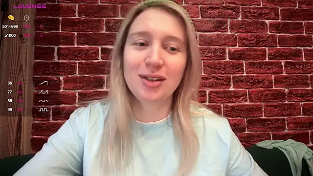 CitrusBlissss online show from December 2, 3:30 am