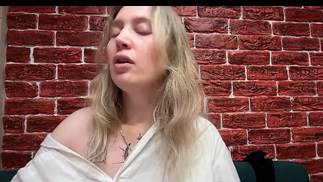 CitrusBlissss online show from October 22, 2:16 pm