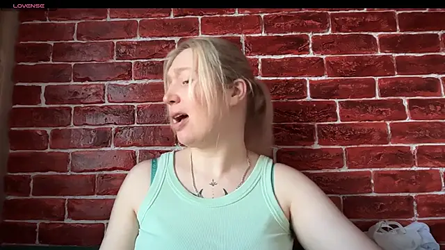 CitrusBlissss online show from November 5, 2:47 am