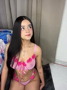 Snapshot of Dulcekitty__ chatting on May 22, 10:24 am Dulcekitty online show from May 22, 10:24 am