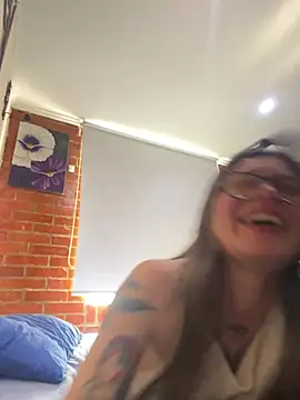 Snapshot of KoraSweett chatting on February 7, 7:00 pm KoraSweett online show from February 7, 7:00 pm