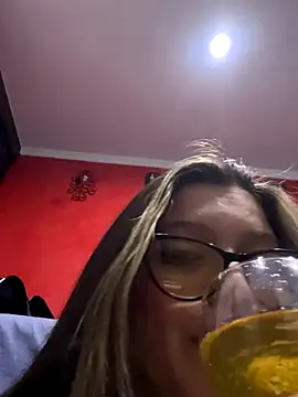 Snapshot of KoraSweett chatting on November 30, 3:40 am KoraSweett online show from November 30, 3:40 am