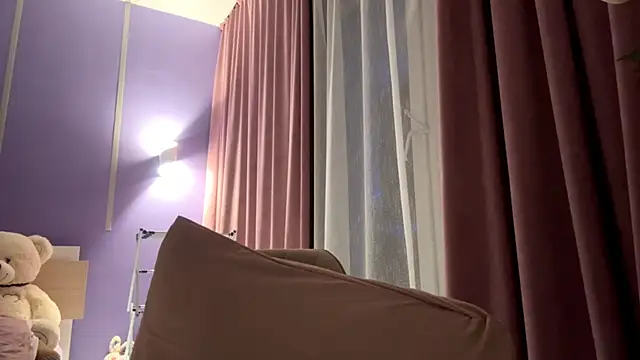 Snapshot of LinaMoonBlessed chatting on November 29, 12:05 pm LinaMoonBlessed online show from November 29, 12:05 pm