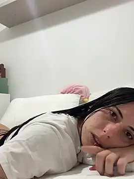 very licious online show from February 14, 9:15 pm