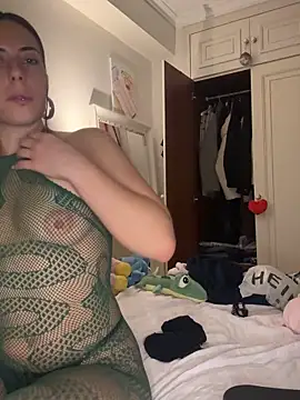 very licious online show from May 15, 11:36 pm