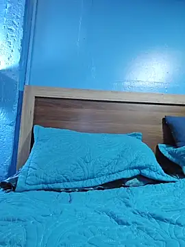 Snapshot of d4rk_sweet chatting on October 31, 12:07 am d4rk sweet online show from October 31, 12:07 am