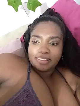 Snapshot of SamaraArtiaga1 chatting on September 19, 3:21 am SamaraArtiaga1 online show from September 19, 3:21 am