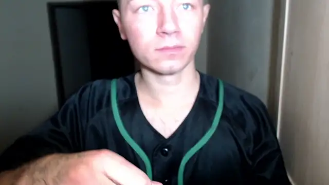 Snapshot of BlondZilla chatting on February 5, 9:38 am BlondZilla online show from February 5, 9:38 am