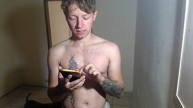 BlondZilla online show from April 3, 5:19 pm