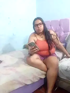 miroqui143 online show from February 17, 12:41 am