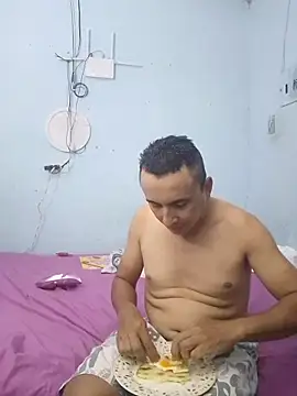 miroqui143 online show from November 11, 12:16 am