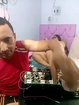 miroqui143 online show from March 24, 6:30 pm