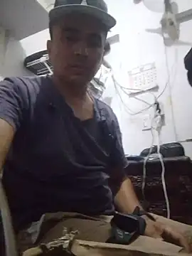 miroqui143 online show from November 14, 2:21 pm