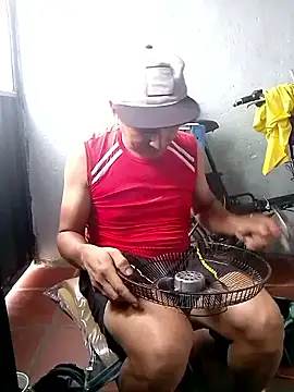 miroqui143 online show from March 5, 3:52 pm