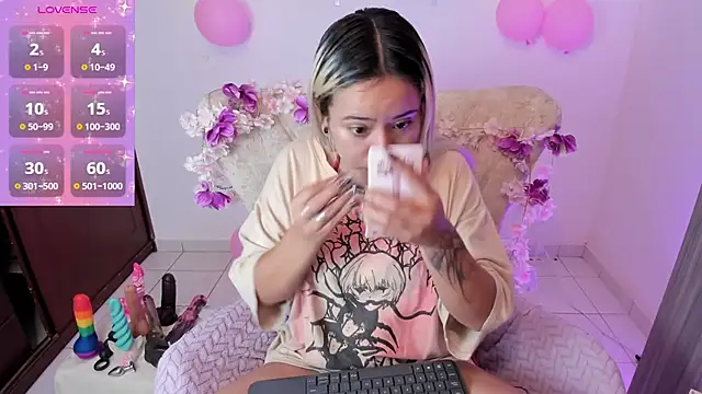 Nataliahenao69 online show from October 24, 2:27 pm