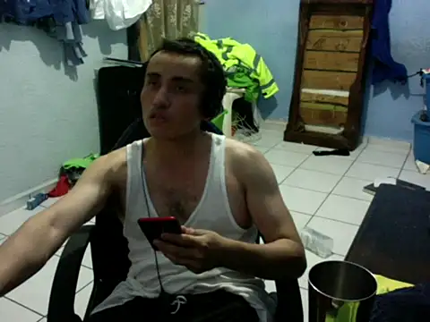 hornymkguyfun online show from May 31, 7:47 pm