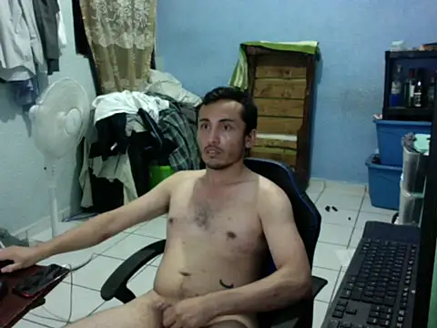 hornymkguyfun online show from May 4, 6:49 am