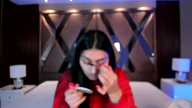 Snapshot of AidaJones chatting on February 6, 11:17 am AidaJones online show from February 6, 11:17 am