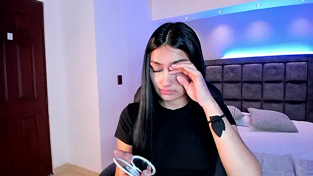 Snapshot of AidaJones chatting on February 28, 12:05 pm AidaJones online show from February 28, 12:05 pm