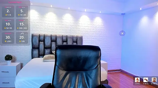 AidaJones online show from March 24, 11:10 am