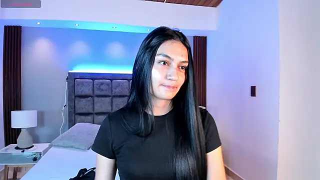 Snapshot of AidaJones chatting on February 17, 11:51 am AidaJones online show from February 17, 11:51 am