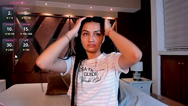 Snapshot of AidaJones chatting on February 11, 11:21 am AidaJones online show from February 11, 11:21 am