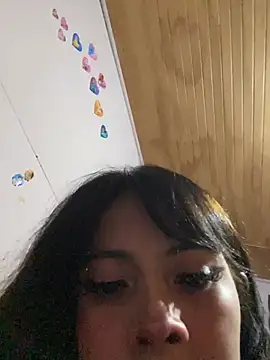 kiittyselenita online show from April 5, 11:33 pm