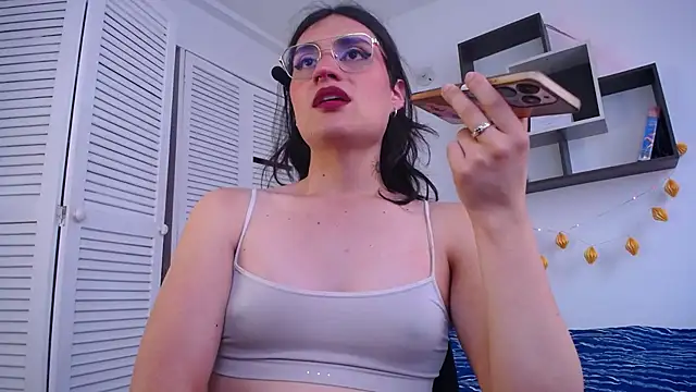 Snapshot of selene_s3x chatting on November 15, 9:30 pm selene s3x online show from November 15, 9:30 pm