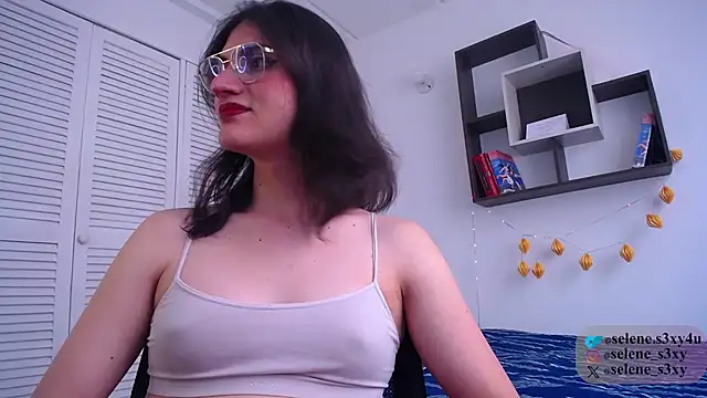 Snapshot of selene_s3x chatting on November 16, 8:46 pm selene s3x online show from November 16, 8:46 pm