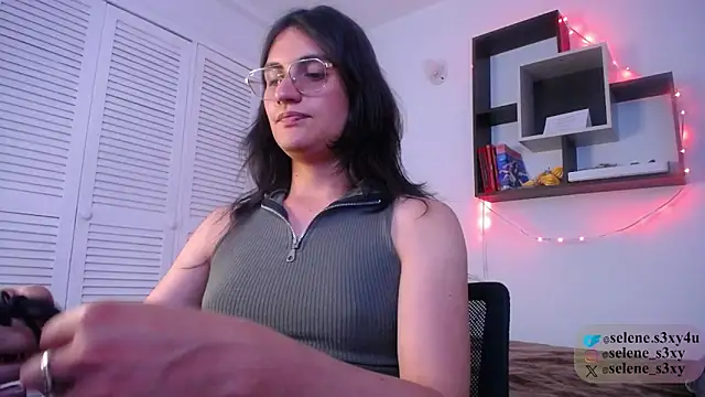 selene s3x online show from December 20, 11:07 pm