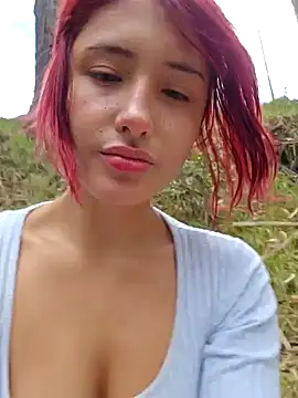 Snapshot of sorpresa_x chatting on October 18, 4:20 pm sorpresa x online show from October 18, 4:20 pm