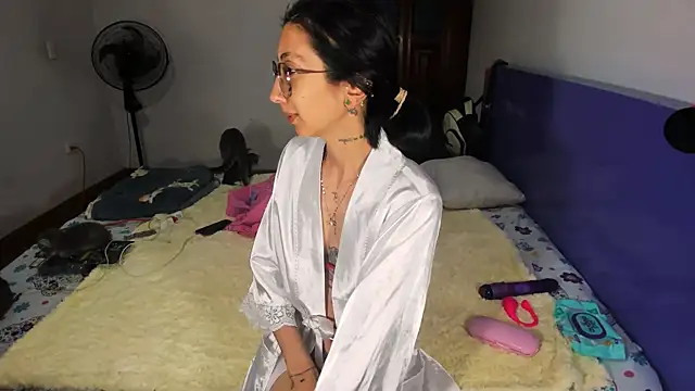 Anais lux online show from April 2, 11:44 pm