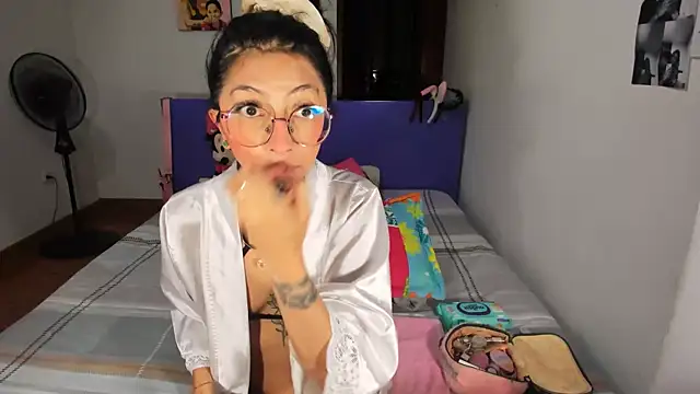 Anais lux online show from May 8, 12:03 am