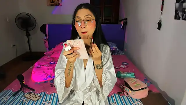 Anais lux online show from June 2, 12:10 am