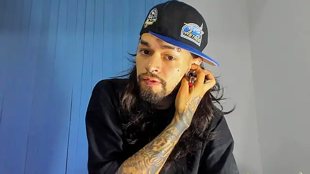 Snapshot of Theferxxo_12 chatting on October 29, 11:14 pm Theferxxo 12 online show from October 29, 11:14 pm